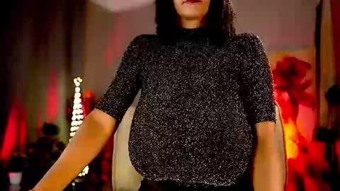 Nikita - Scroll down and read my bio please. New Pictures in Bio online show from October 29, 2025, 6:59 am