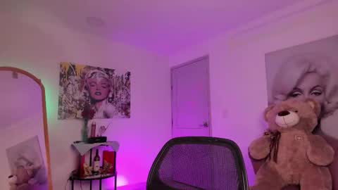 Marily Daniela online show from February 15, 2026, 11:01 pm