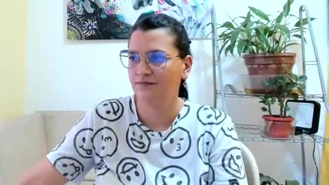 Snapshot of marilyn_garcia chatting on July 6, 2026, 9:06 pm MARILYN SEXY online show from July 6, 2026, 9:06 pm