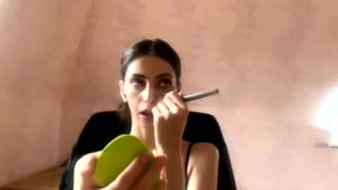 Snapshot of marinvorsburgh chatting on May 13, 2026, 7:17 am Anny online show from May 13, 2026, 7:17 am