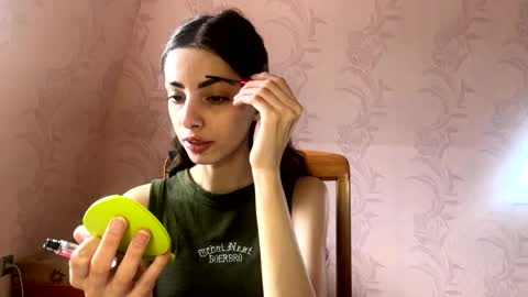 Snapshot of marinvorsburgh chatting on May 18, 2026, 9:04 am Anny online show from May 18, 2026, 9:04 am
