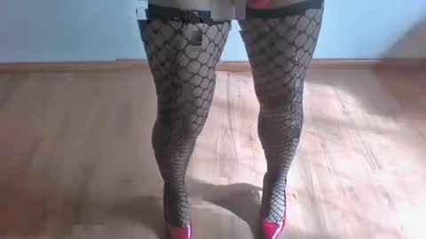 Maripaula369 online show from February 3, 2025, 2:13 pm