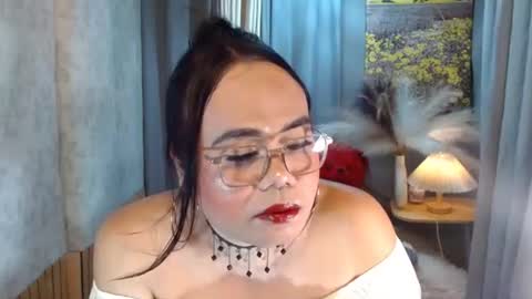 LEAH online show from June 4, 2026, 6:03 pm