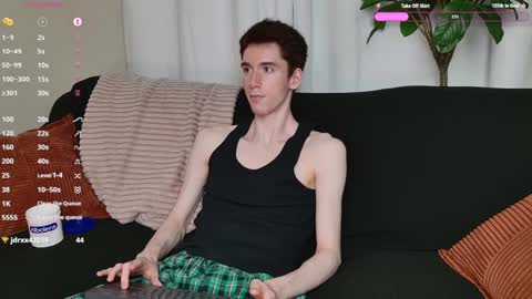 Mark online show from October 1, 2025, 7:42 pm