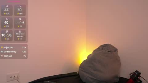 mark_broown_ online show from April 23, 2026, 9:39 pm