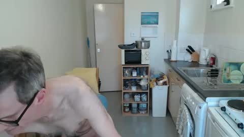 mark_islington online show from September 10, 2025, 7:08 am