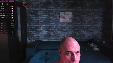 Snapshot of mark_normal chatting on April 9, 2026, 6:19 am Mark online show from April 9, 2026, 6:19 am