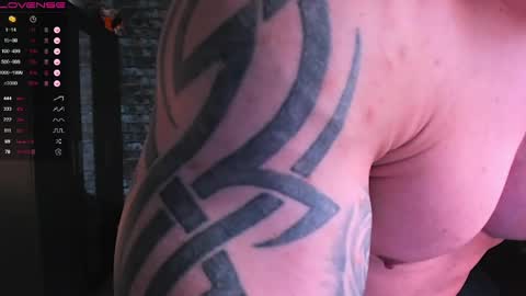 Snapshot of mark_normal chatting on April 10, 2026, 1:00 am Mark online show from April 10, 2026, 1:00 am