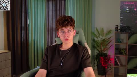 Mark online show from October 8, 2025, 8:01 am