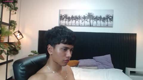 markbowie online show from November 30, 2025, 12:14 am