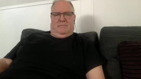 Snapshot of markkb262626 chatting on February 20, 2026, 3:56 pm Mark online show from February 20, 2026, 3:56 pm