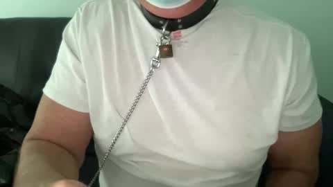 markmodel321 online show from April 22, 2026, 10:00 pm