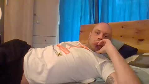 markus_7 online show from September 29, 2025, 1:27 pm