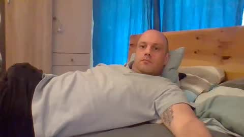 markus_7 online show from September 30, 2025, 7:24 am