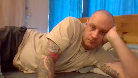 markus_7 online show from April 1, 2026, 9:21 am