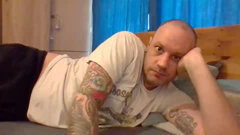 markus_7 online show from April 6, 2026, 11:44 am