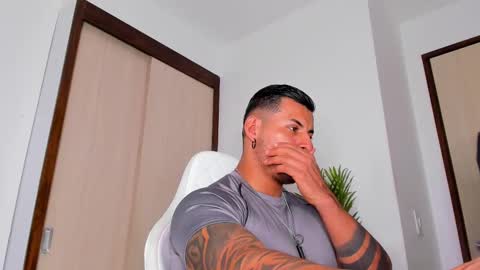 markus... Y online show from February 21, 2025, 10:59 pm