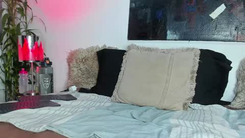 Snapshot of markus_latin chatting on January 15, 2025, 1:12 am Markus latin online show from January 15, 2025, 1:12 am