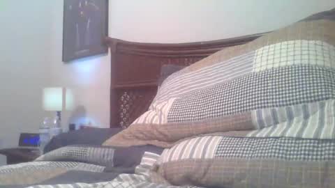 Snapshot of markzimmerman057 chatting on October 23, 2025, 3:28 am Mark online show from October 23, 2025, 3:28 am