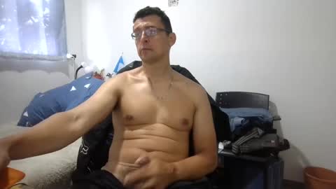 Snapshot of marlonfit chatting on June 30, 2026, 3:13 pm marlonfit online show from June 30, 2026, 3:13 pm