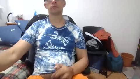Snapshot of marlonfit chatting on July 19, 2026, 2:43 pm marlonfit online show from July 19, 2026, 2:43 pm