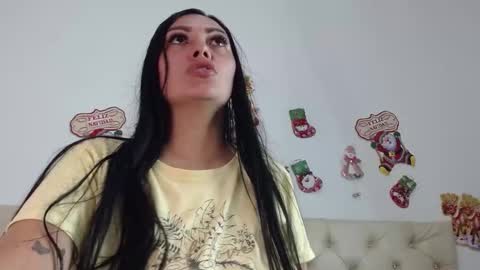 Snapshot of marlymilf6 chatting on December 3, 2024, 1:30 am Marly online show from December 3, 2024, 1:30 am