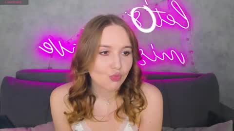 Snapshot of marlyn_owen chatting on June 5, 2026, 1:01 am Emmaa online show from June 5, 2026, 1:01 am