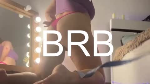 marry_evans_ online show from October 31, 2025, 1:06 am