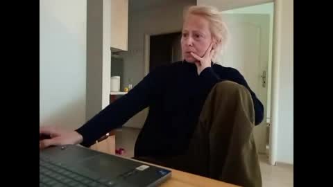 Snapshot of marrygorund chatting on July 20, 2026, 7:44 am MaryGoRound online show from July 20, 2026, 7:44 am