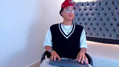 MARSHALL online show from March 18, 2026, 1:14 pm