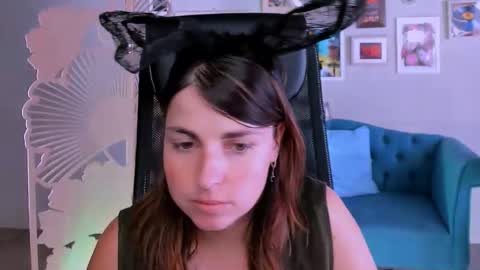 martaedams online show from September 11, 2025, 9:20 am