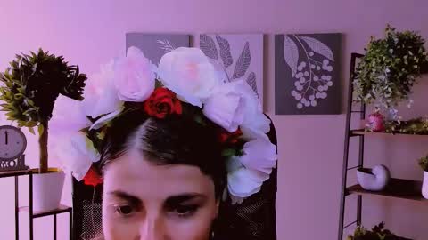 martaedams online show from September 30, 2025, 7:24 am