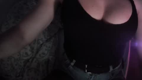 Snapshot of martamoontrans chatting on December 30, 2024, 5:15 am martamoontrans online show from December 30, 2024, 5:15 am