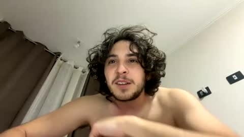 Snapshot of martin_josee chatting on June 20, 2026, 9:34 am martn online show from June 20, 2026, 9:34 am