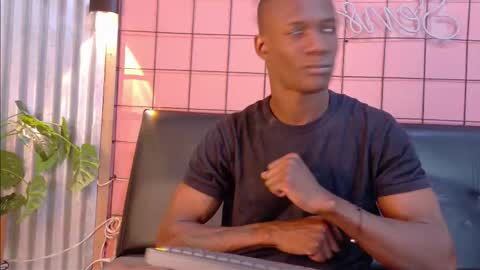 Martin online show from October 25, 2025, 1:24 am