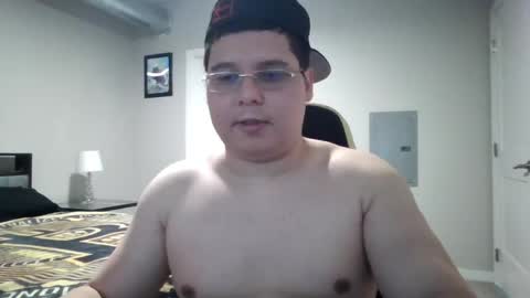 Snapshot of martin_militaryboy chatting on May 21, 2026, 8:38 pm martin_militaryboy online show from May 21, 2026, 8:38 pm