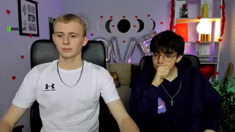 Snapshot of martin_neil chatting on February 8, 2026, 10:07 am Martin online show from February 8, 2026, 10:07 am