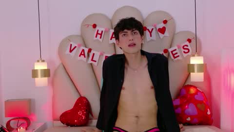 martin_williams_ online show from February 14, 2026, 7:10 pm