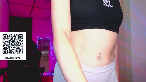 Snapshot of martina_adams chatting on December 6, 2024, 3:30 am mari online show from December 6, 2024, 3:30 am