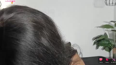 Snapshot of martina_jackson_ chatting on June 23, 2026, 10:41 pm Laura online show from June 23, 2026, 10:41 pm