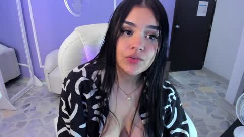 Snapshot of martina_saenz1 chatting on January 30, 2025, 11:34 pm Martina online show from January 30, 2025, 11:34 pm