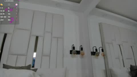 Snapshot of martina_xblack chatting on December 7, 2024, 5:53 pm Martina Black online show from December 7, 2024, 5:53 pm