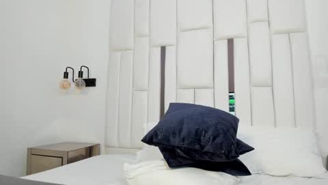 Snapshot of martina_xblack chatting on January 19, 2025, 9:23 pm Martina Black online show from January 19, 2025, 9:23 pm