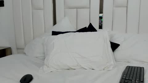 Snapshot of martina_xblack chatting on January 25, 2025, 11:11 pm Martina Black online show from January 25, 2025, 11:11 pm