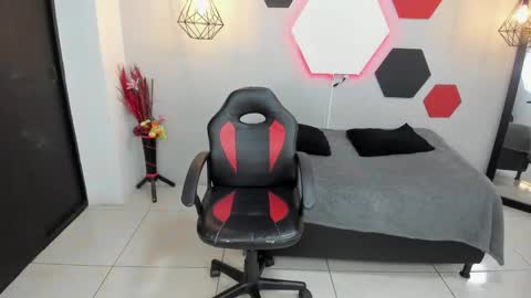 Martina online show from February 24, 2025, 3:55 am