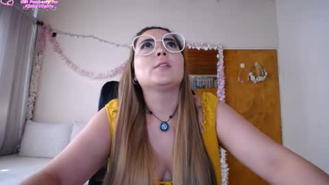 Antonella Martini online show from April 9, 2026, 8:47 pm