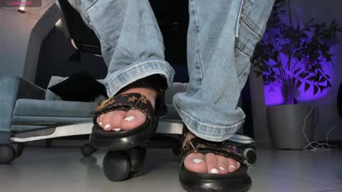 Snapshot of martinnabonnet chatting on February 4, 2025, 10:32 am Martinna Bonnet online show from February 4, 2025, 10:32 am