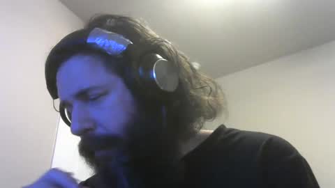 Snapshot of martlz chatting on January 1, 2025, 9:07 am Martlz online show from January 1, 2025, 9:07 am