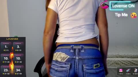 Snapshot of marvel1_ chatting on January 7, 2025, 8:42 pm marvel1_ online show from January 7, 2025, 8:42 pm