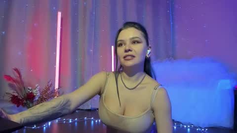 Julia online show from January 13, 2026, 12:05 am